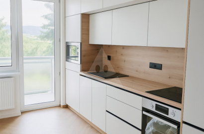 Na predaj 3-izbový byt po kompletnej rekonštrukcii – Prievidza/ ul. Nad terasami Na predaj 3-izbový byt po kompletnej rekonštrukcii – Prievidza/ ul. Nad terasami